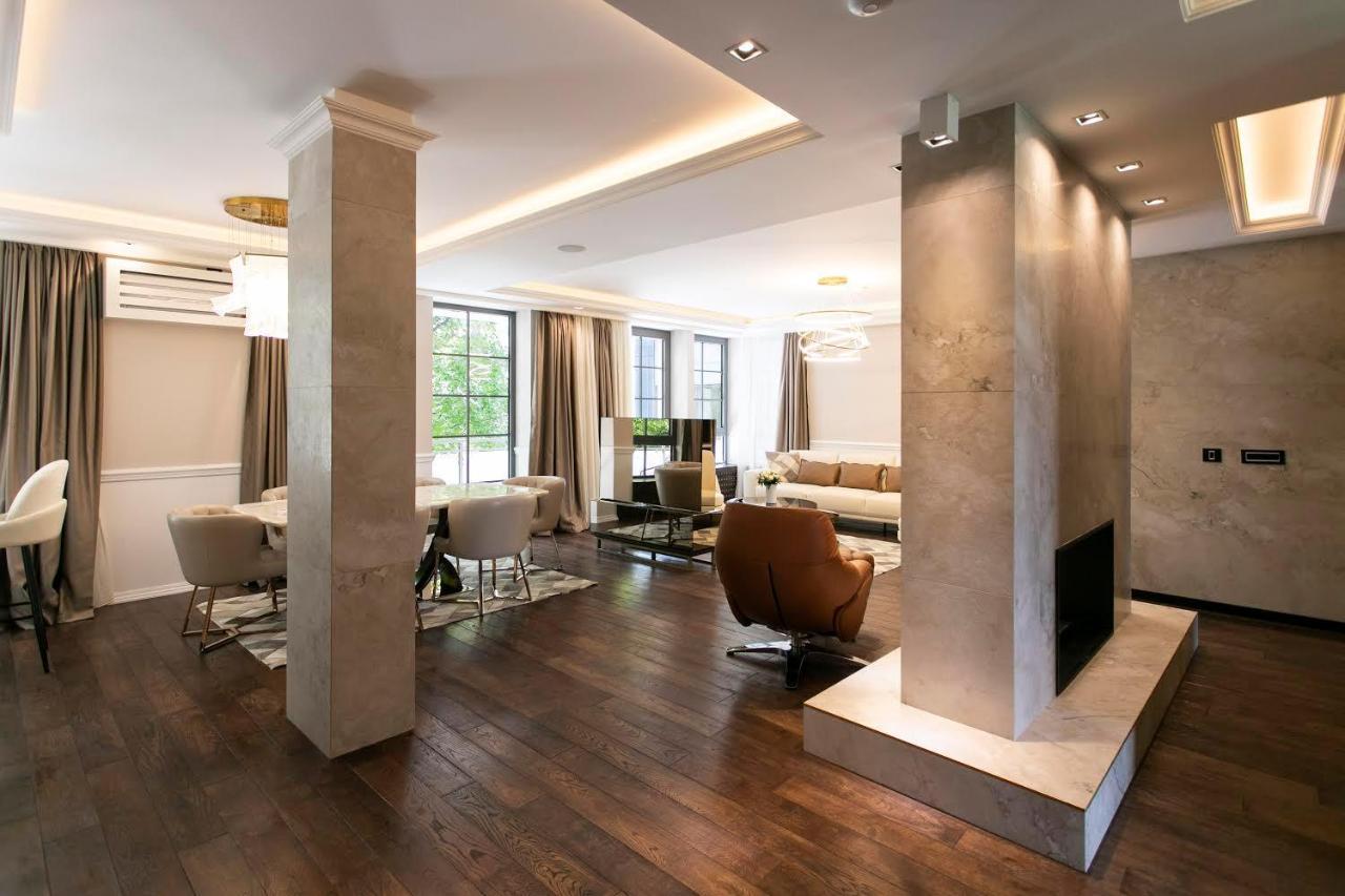 A True Touch Of Luxury Apartment Белград Екстериор снимка