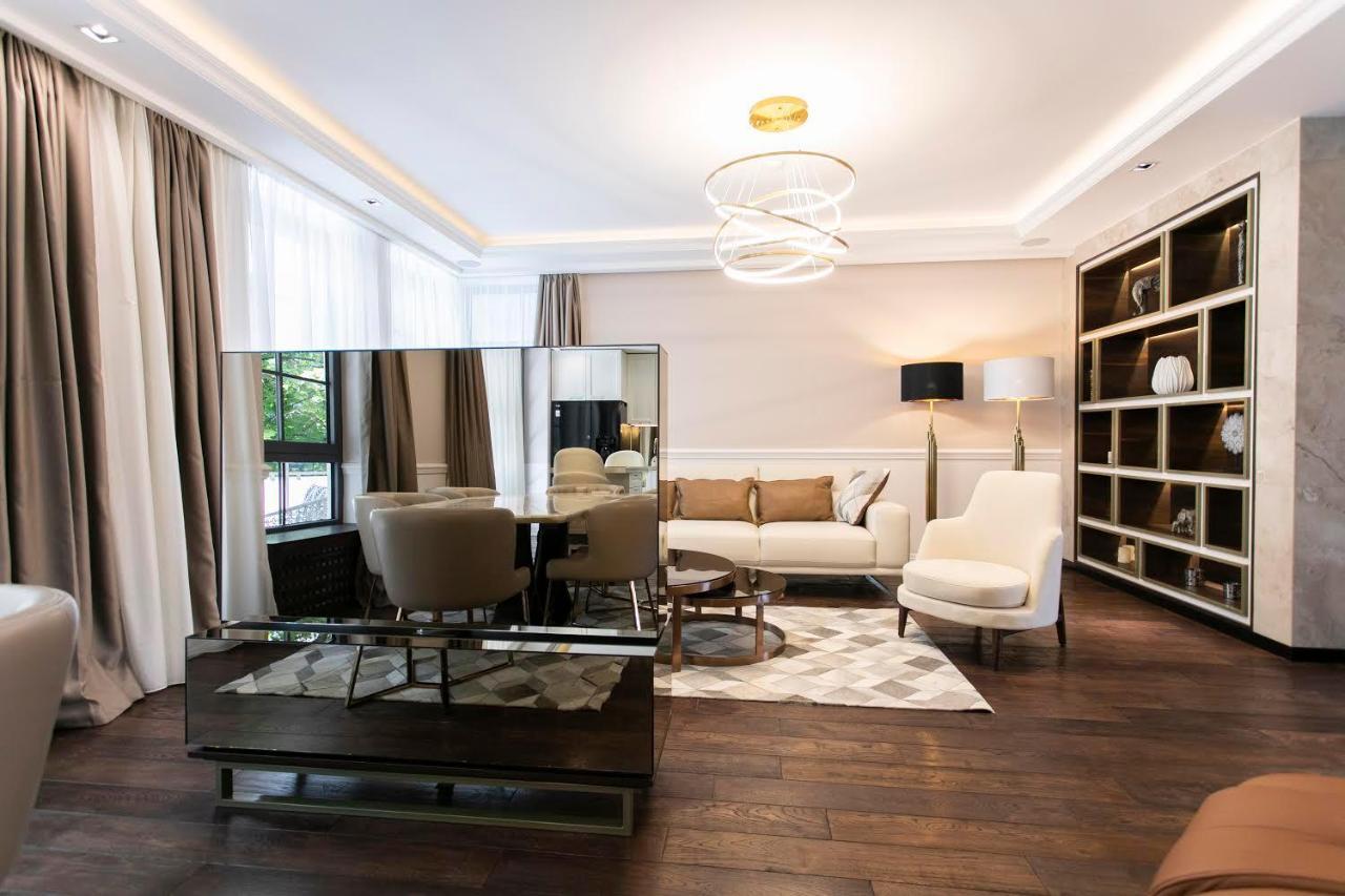 A True Touch Of Luxury Apartment Белград Екстериор снимка